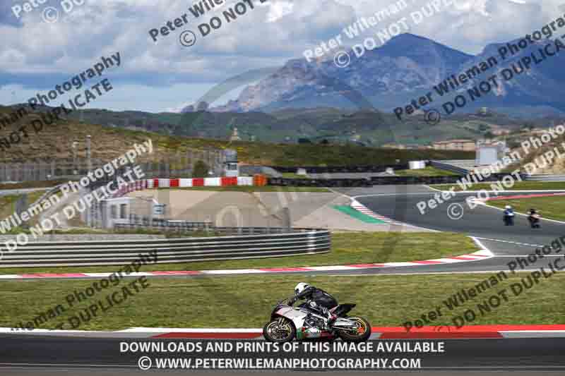 cadwell no limits trackday;cadwell park;cadwell park photographs;cadwell trackday photographs;enduro digital images;event digital images;eventdigitalimages;navarra;no limits trackdays;peter wileman photography;racing digital images;trackday digital images;trackday photos